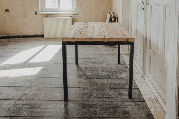 Tisch Bandar – Bild 12
