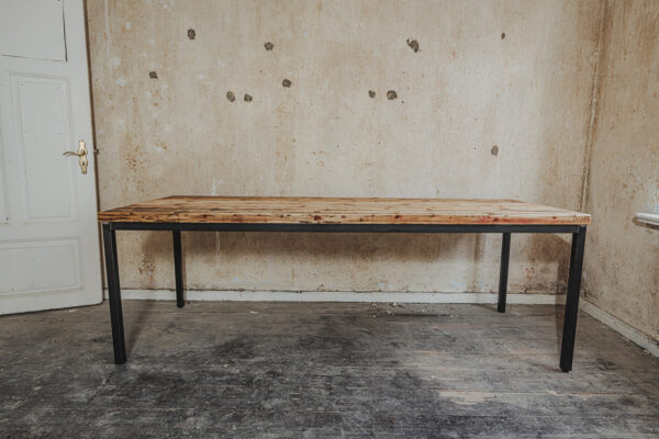 Tisch Bandar – Bild 8