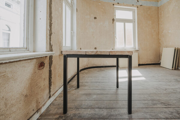 Tisch Bandar – Bild 3